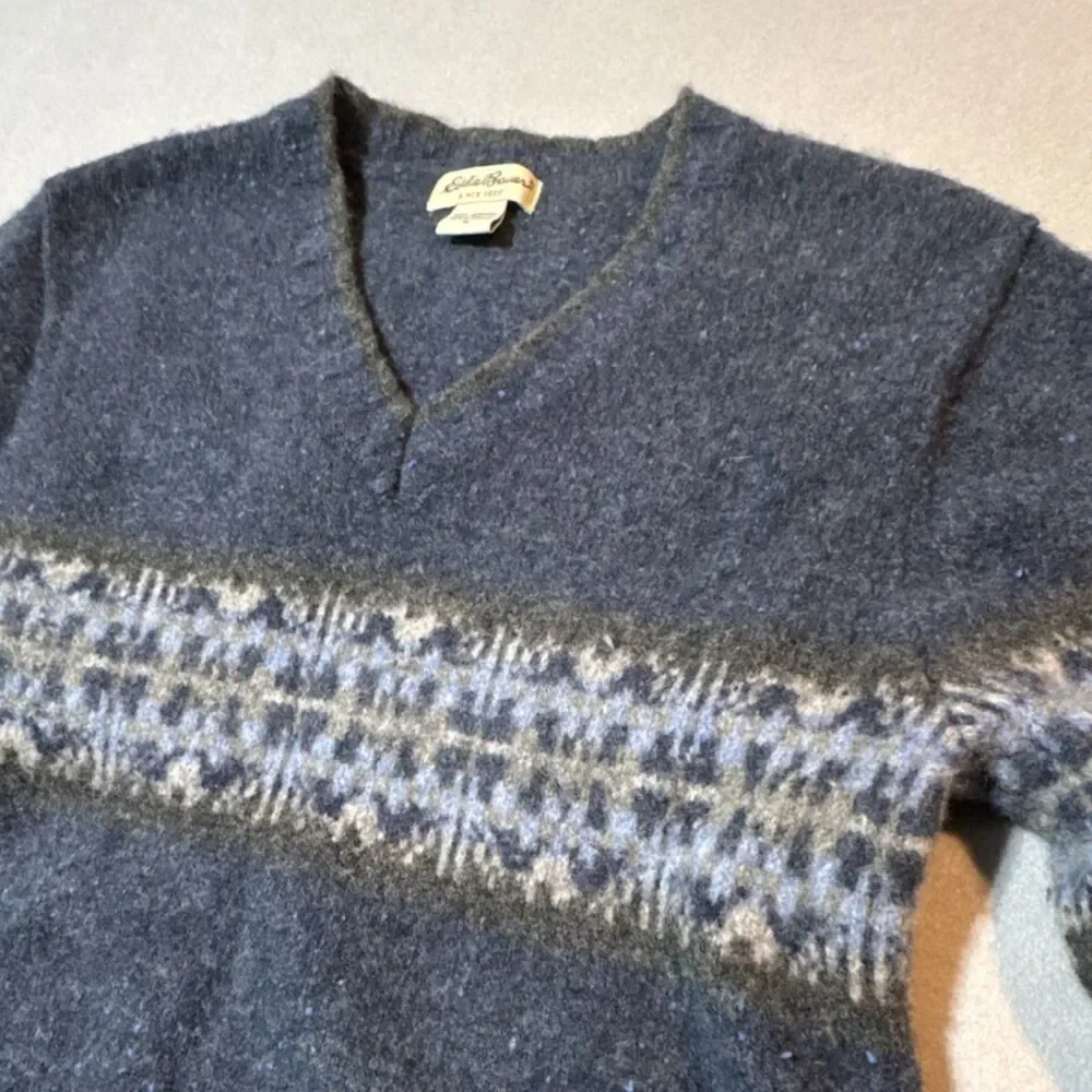 Eddie Bauer Lambswool Knit Blue Gray Geometric V-Neck Pullover Sweater Men's M - Picture 2 of 4